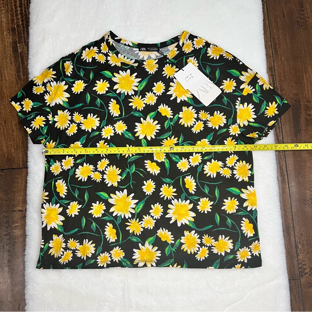 NWT Zara Black Yellow Daisy Floral Print Top Size Small - Picture 8 of 9